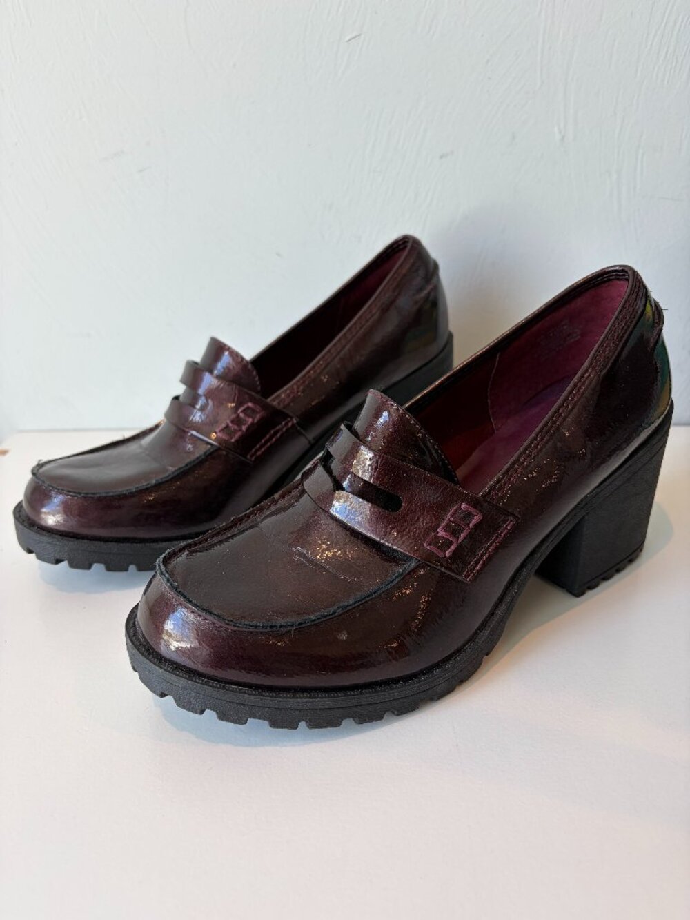 Sun + Stone Maycee Lug Sole Loafers Size 8 Plum